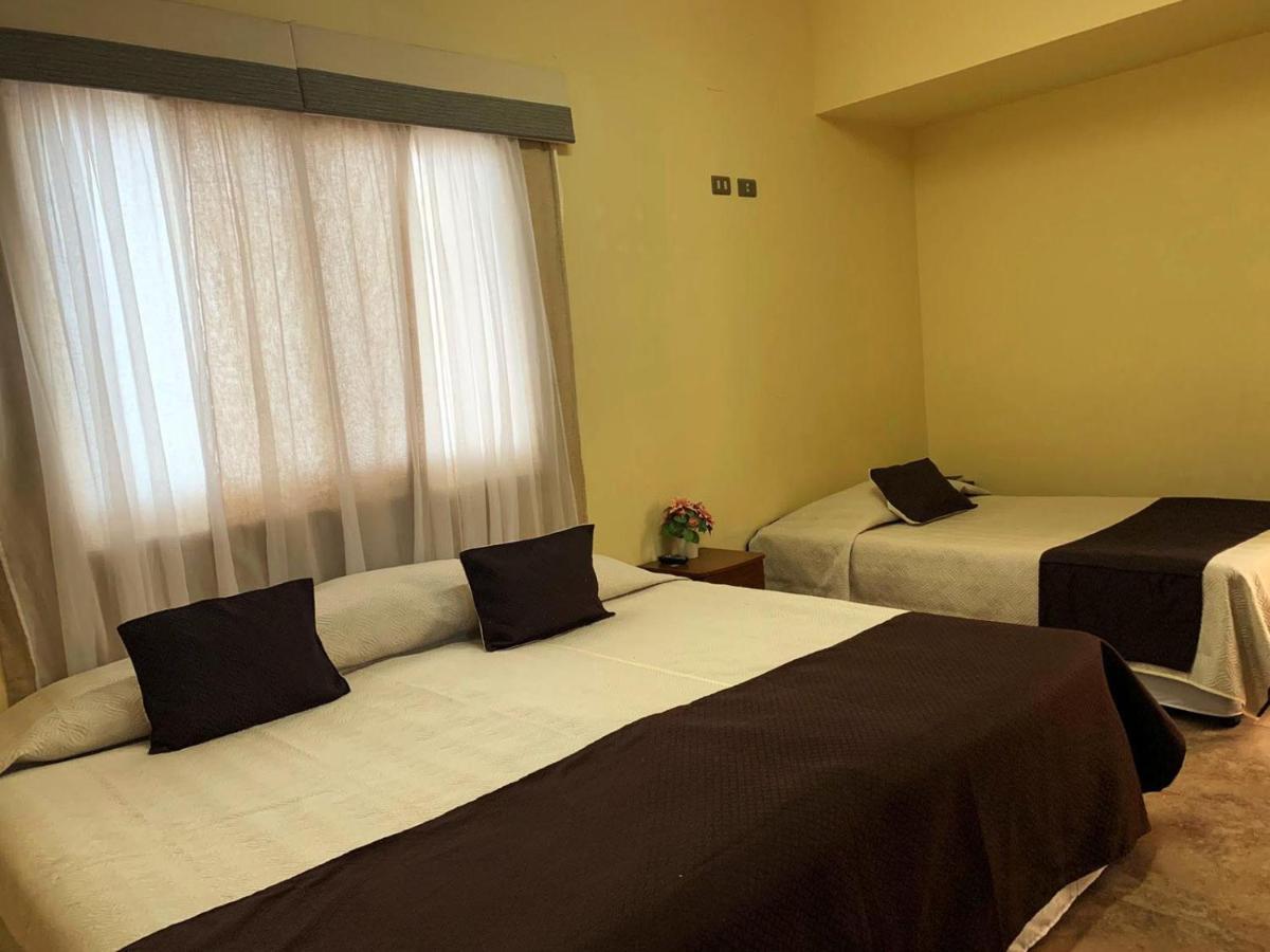 Juku Hostal Calama Eksteriør billede