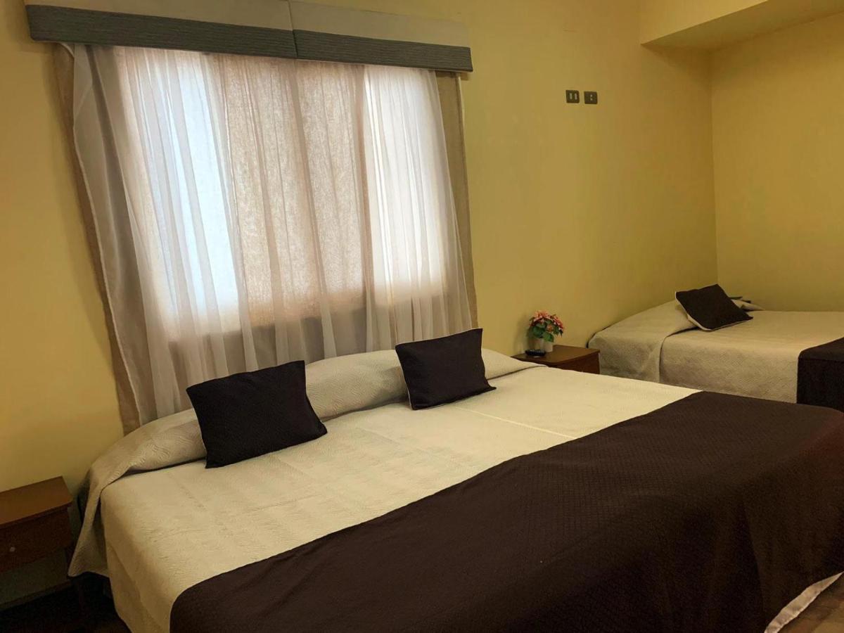 Juku Hostal Calama Eksteriør billede